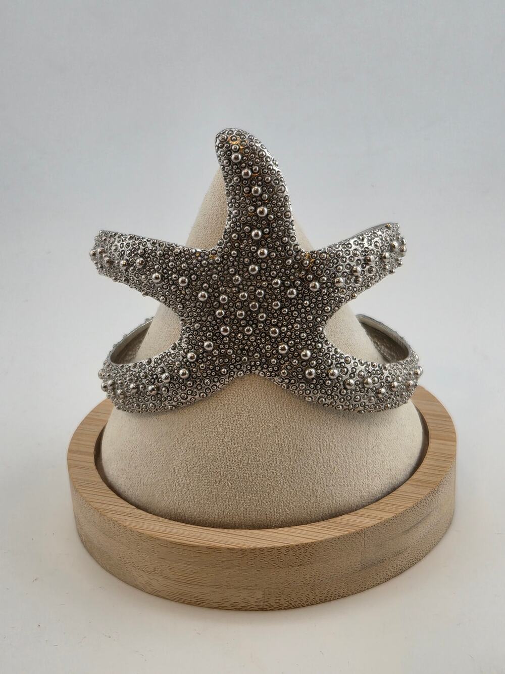 Put back online Vintage Silver Tone Starfish Statement Cuff Bracelet